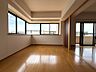 洋室：２面採光で明るいお部屋ですね！