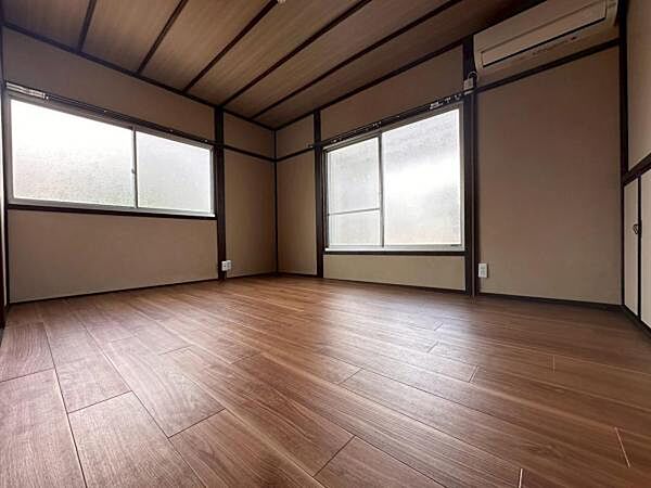 洋室を拡大表示