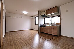 バス 樶バス下車 徒歩4分の賃貸アパート 1階2LDKのリビング/ダイニング