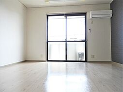 バス 津島東3丁目下車 徒歩2分の賃貸アパート 2階1Kのリビング/ダイニング