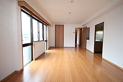 JR山陽本線 北長瀬駅 徒歩16分の賃貸マンション 4階3LDKのリビング/ダイニング