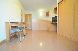 レオパレスひかり 1階1Kのリビング/ダイニング