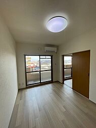 バス 海吉下車 徒歩3分の賃貸マンション 4階2DKのリビング/ダイニング