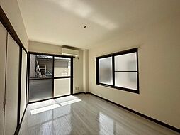 ガーデンパークIII 1階2LDKのリビング/ダイニング