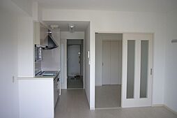 アリビオ富田 4階1LDKのリビング/ダイニング