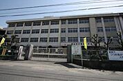 小学校「岡山市立岡南小学校まで1024ｍ」