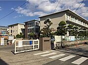 小学校「岡山市立芳田小学校まで849ｍ」