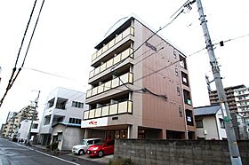 岡山県岡山市北区桑田町（賃貸マンション1K・2階・23.60㎡） その1