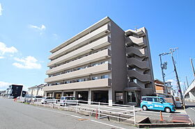 岡山県岡山市北区白石東新町（賃貸マンション2LDK・6階・48.95㎡） その1