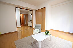 JR津山線 法界院駅 徒歩11分の賃貸マンション 1階1DKのリビング/ダイニング