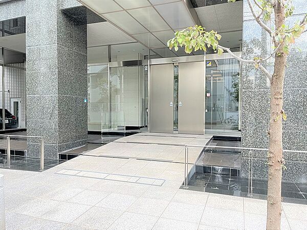 エントランスを拡大表示