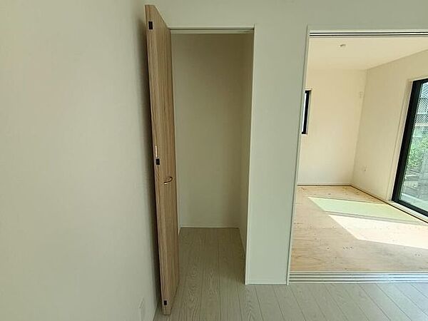 リビング/ダイニングを拡大表示