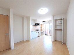 アンファミーユII 101 1階1LDKのリビング/ダイニング