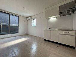 グランクレストA棟 2階1LDKのリビング/ダイニング