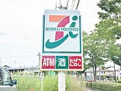 セブンイレブン北仙台駅前店 48m