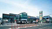 レキシントンプラザ八幡 789m