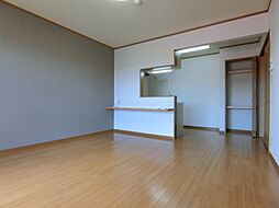 メゾンソレイユ 2階2LDKのリビング/ダイニング