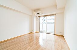 アンプルール　ベトン　メーヴェ 2階1Kのリビング/ダイニング