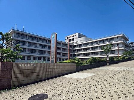 独立行政法人地域医療機能推進機構大和郡山病院 徒歩3分。 190m