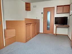 レオパレスWest III 202 2階1Kのリビング/ダイニング