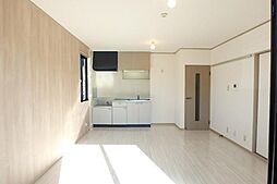 クレスト諏訪 I 103 1階2LDKのリビング/ダイニング