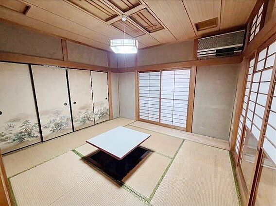 約6帖の和室で...