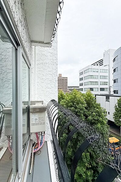 バルコニー