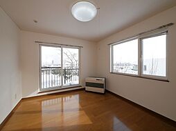 モデュロール山の手 2階1LDKのリビング/ダイニング