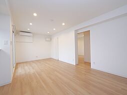 エフュート南円山 2階2LDKのリビング/ダイニング