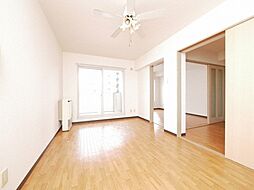 サンフロア山鼻 2階3LDKのリビング/ダイニング