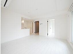 Ｌ・Ａ大通 3階3LDKのリビング/ダイニング