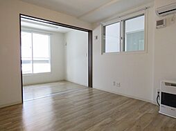 ＢＲＥＥＺＥ南11条 2階1LDKのリビング/ダイニング