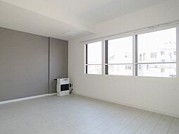 エヴァ北円山 3階1LDKのリビング/ダイニング