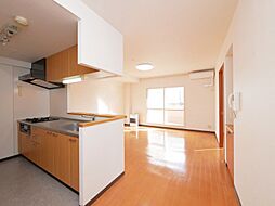 ブルーリーフ桑園 5階2LDKのリビング/ダイニング