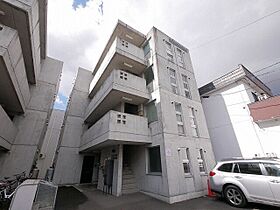 レスペデザ菊水  ｜ 北海道札幌市白石区菊水五条1丁目（賃貸マンション1DK・1階・23.10㎡） その1