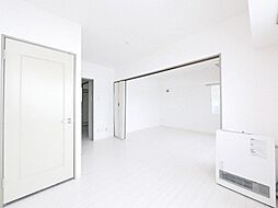 メゾンドブーケパーク 4階1LDKのリビング/ダイニング