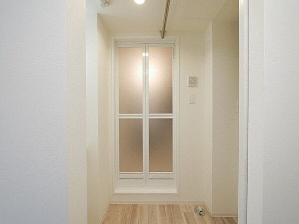 apartment 北海道札幌市西区二十四軒一条５丁目1-2　ラ・ポール二十四軒2号館107号室