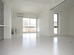 ヴォーネン山鼻ＷＥＳＴ 4階3LDKのリビング/ダイニング