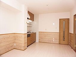 ハイツ・サンピーチＢ 2階2LDKのリビング/ダイニング