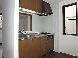 フラワーハウス 1階3LDKのリビング/ダイニング