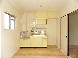 ビレッジハウス勝田2号棟 4階3DKのリビング/ダイニング