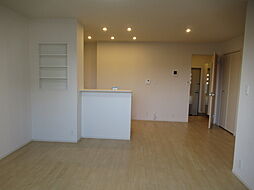 メゾンドール三田3号館 103 1階1LDKのリビング/ダイニング