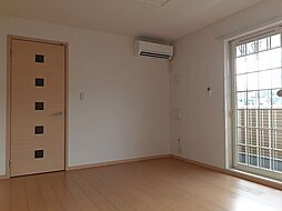 シルエーラ．I 106 1階1LDKのリビング/ダイニング