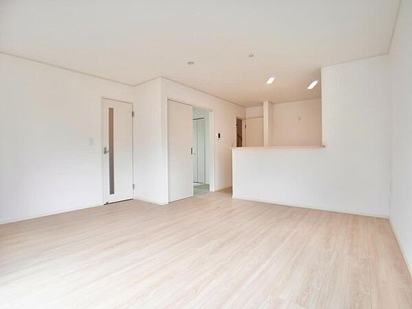 リビング/ダイニングを拡大表示