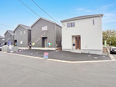 外観:即日ご案内可能です! お気軽にお問い合わせください! 写真では伝わりきらない、光と風の通り道をぜひ現地でご体感ください。 外観:即日ご案内可能です! お気軽にお問い合わせください! 写真では伝わりきらない、光と風の通り道をぜひ現地でご体感ください。