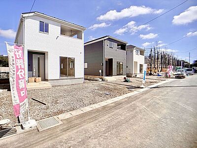外観:現況;建築中 お気軽にお問い合わせください! 外観:現況;建築中 お気軽にお問い合わせください!