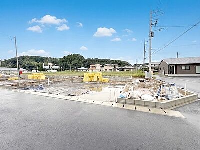 外観:現況;建築中 外観:現況;建築中