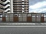 その他：【ゴミ置き場】敷地内に、屋根付きのゴミ置き場を設置しており防犯面も安心できます。こちらのマンションは、前日の夕方からゴミ出し可能です！