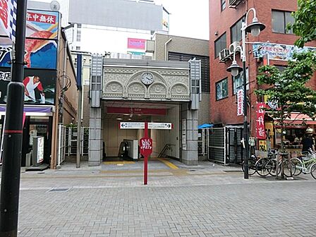浅草駅まで約1081m
