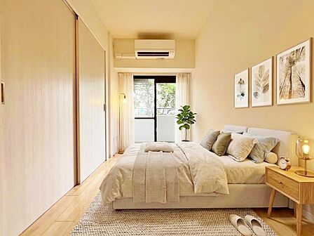 白を基調とした室内は、明るい住空間を造り出すだけでなく、清潔感をもたらしてくれます。※生成AIによるイメージです。家具・小物は販売価格に含まれません。